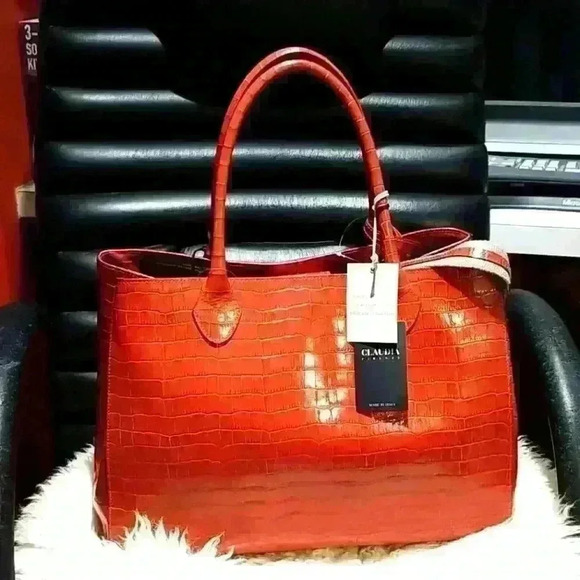 Claudia Firenze Italian leather shoulder bag - Picture 1 of 4
